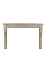 Maison Leon Van den Bogaert Zeitloser Vintage-Kaminsims mit französischer Lilie