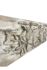 Maison Leon Van den Bogaert Holztafel mit Malerattributen