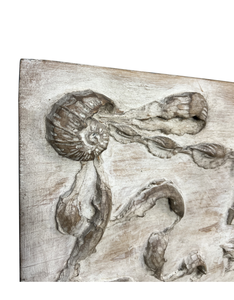 Maison Leon Van den Bogaert Panel De Madera Con Atributos Del Pintor