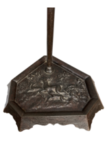 Maison Leon Van den Bogaert Kamingeräteständer für einen jäger.