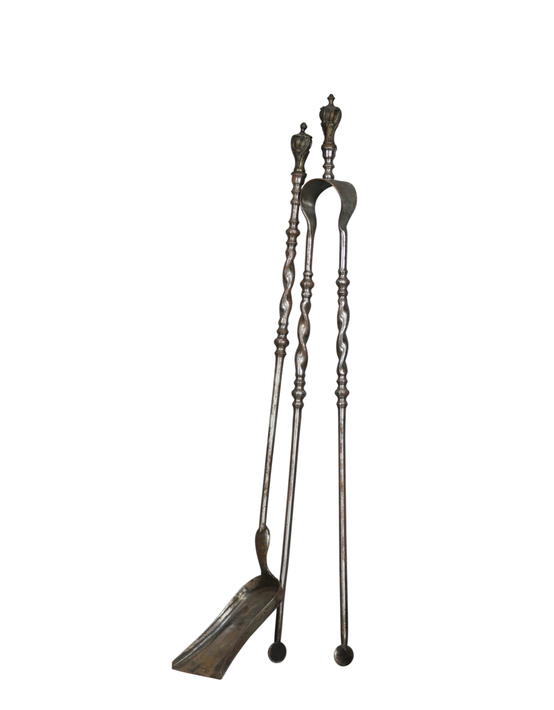 Maison Leon Van den Bogaert Excepcional Conjunto De Herramientas Para Chimeneas De La Regencia Del Siglo XVIII