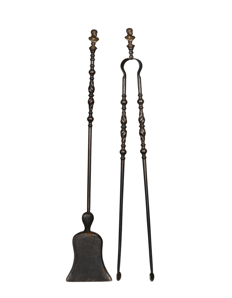 Exceptional Fireplace Tools Set In Wrought Iron With Brass Heads