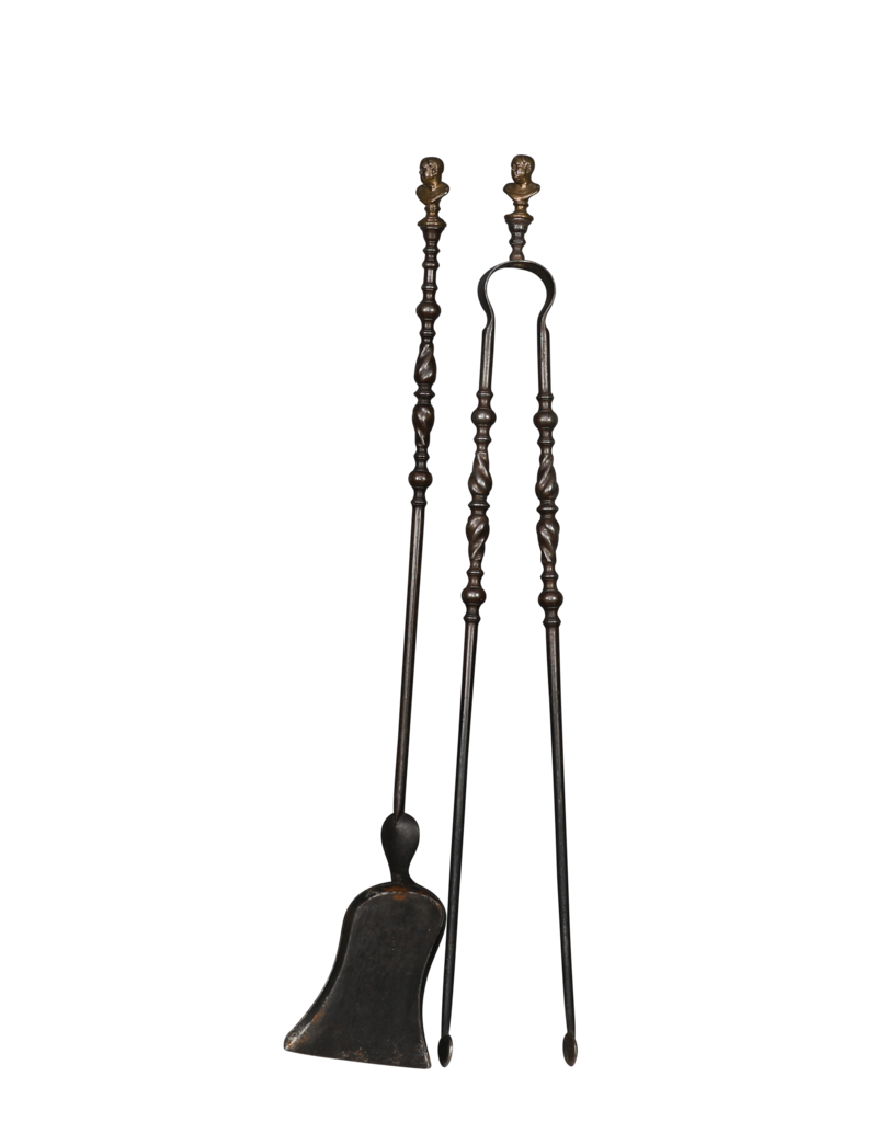 Exceptional Fireplace Tools Set In Wrought Iron With Brass Heads