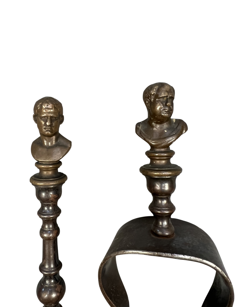 Maison Leon Van den Bogaert Originelle Kamindekorationsobjekte