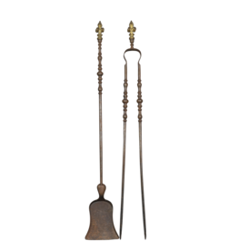 French Fireplace Tool Set In Iron With Brass Fleur De Lys Details