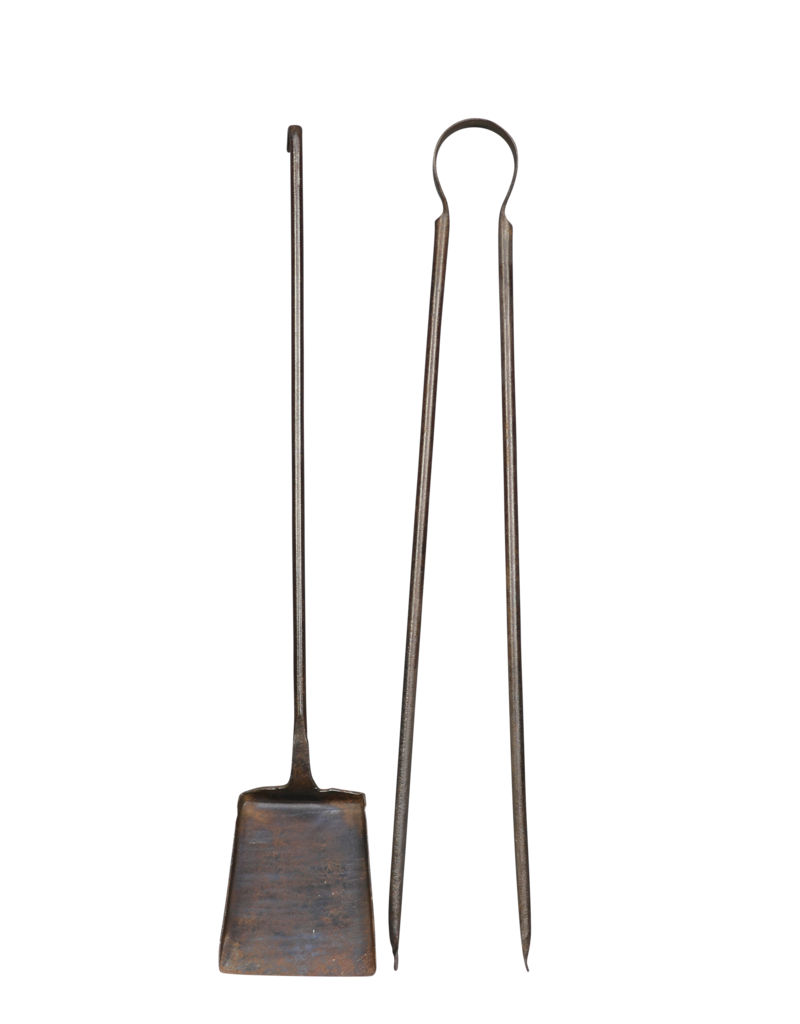 Maison Leon Van den Bogaert Exceptionnel Ensemble D'outils De Cheminée En Fer Forgé Du 17Ème Siècle