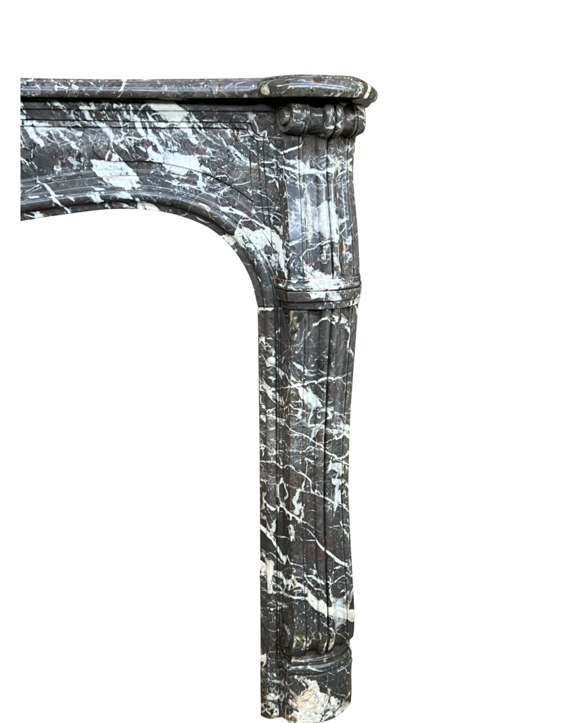 18. Jahrhundert Chique Französisch Antike Kamin Verkleidung