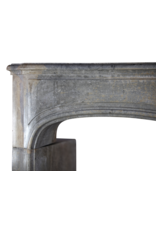Lodewijk XV-Periode Schoorsteenmantel Voor Authentieke Interieurs