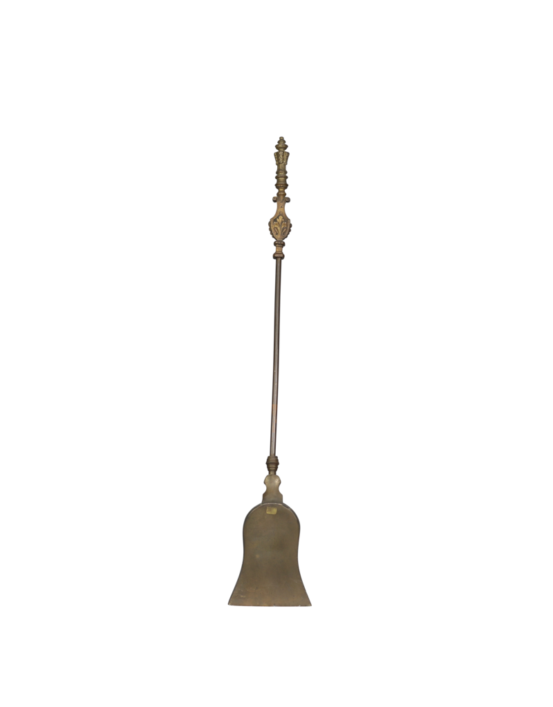 Maison Leon Van den Bogaert 19E-Eeuwse Schoorsteenschep Met Koperen Details
