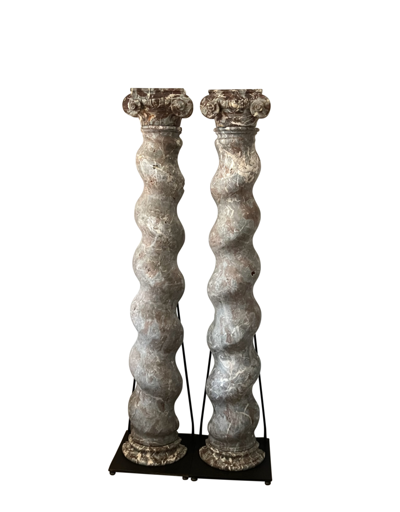 Columnas De Chimenea De Mármol Del Período Renacentista
