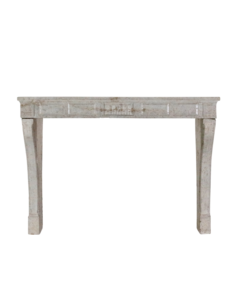 Maison Leon Van den Bogaert Cheminée française récupérée en pierre calcaire beige foncé