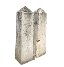 Maison Leon Van den Bogaert Stone Obelisk