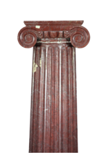 Maison Leon Van den Bogaert Antike Säule aus griechischen ionischen Stil aus rotem Marmor
