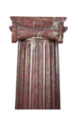 Maison Leon Van den Bogaert Antike Säule aus griechischen ionischen Stil aus rotem Marmor