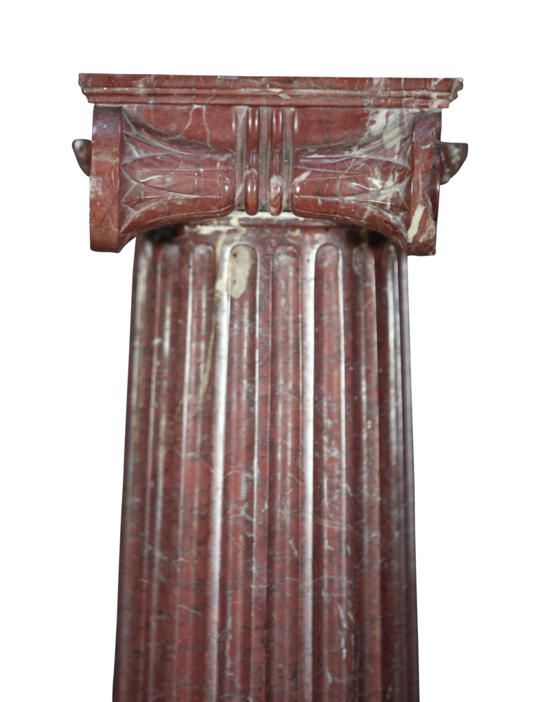 Maison Leon Van den Bogaert Antike Säule aus griechischen ionischen Stil aus rotem Marmor