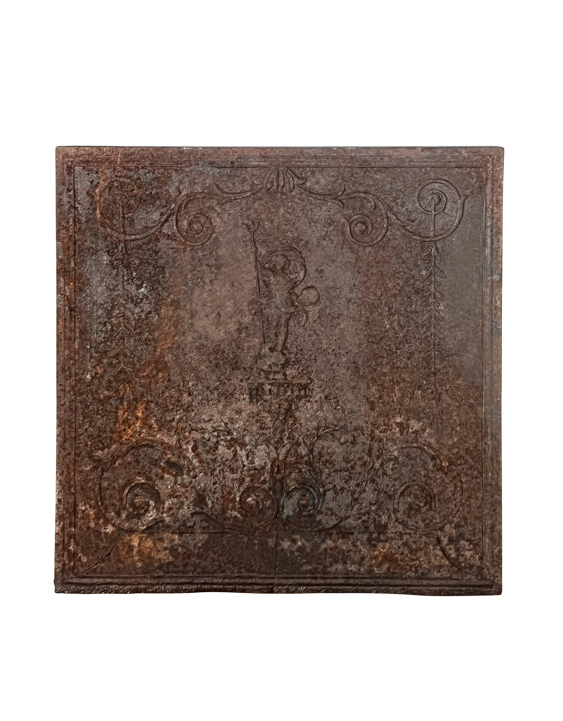 Maison Leon Van den Bogaert Elegante Flachrelief-Platte Kamindekoration
