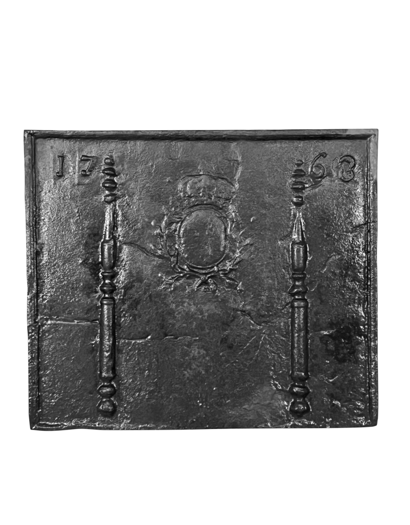 Plaque De Cheminées D'époque Louis XVI En Fonte