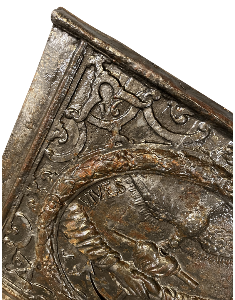 Maison Leon Van den Bogaert Kaminplatte von 1692 mit Seefahrtsmotiv und Inschrift — Hoc Fac et Vives
