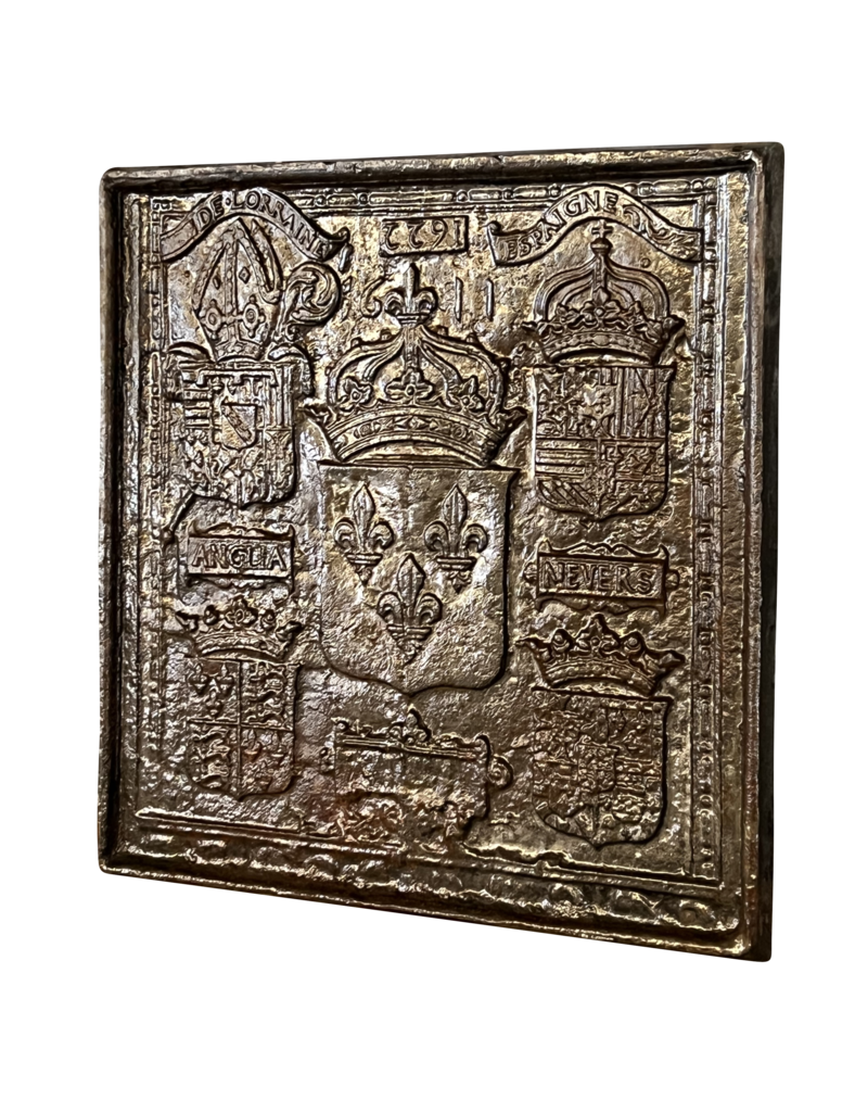 Maison Leon Van den Bogaert 1611-1622  French Fireplaces Plates Cast Iron