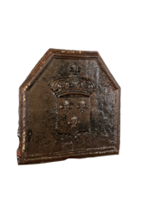 Maison Leon Van den Bogaert Französische Antiquitäten, außergewöhnliches Kaminwappen der französischen Könige