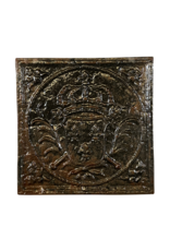 Maison Leon Van den Bogaert Quadratische Kaminplatte mit dem Wappen des französischen Königs