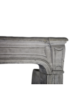 Maison Leon Van den Bogaert Chimeneas De Piedra Blanqueadas Con Cal Blanca
