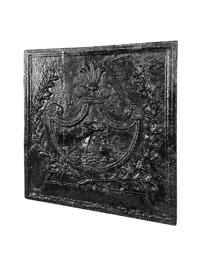Maison Leon Van den Bogaert Französische antike Kaminplatte mit Stierreiter-Motiv
