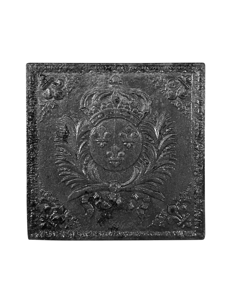 Maison Leon Van den Bogaert Wiedergewonnene Kaminplatte mit dem Wappen des Königs von Frankreich