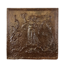 Maison Leon Van den Bogaert Plaque de cheminée carrée déesse grecque