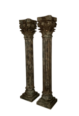 Maison Leon Van den Bogaert Par De Columnas Antiguas De Madera