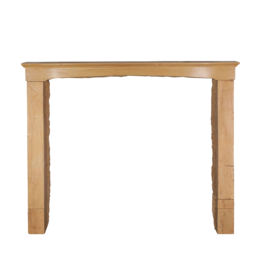 Small, Timeless Honey-Colour Fireplace Mantel