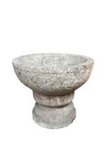 Maison Leon Van den Bogaert Exceptional Antique Marble Fountain Element