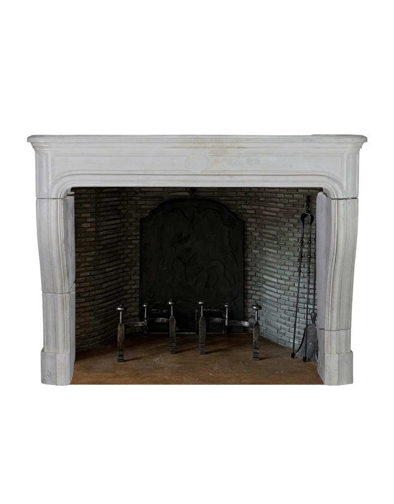 Maison Leon Van den Bogaert Elegante Chimenea Antigua De Estilo Luis XIV Del Siglo XIV En Piedra Blanca