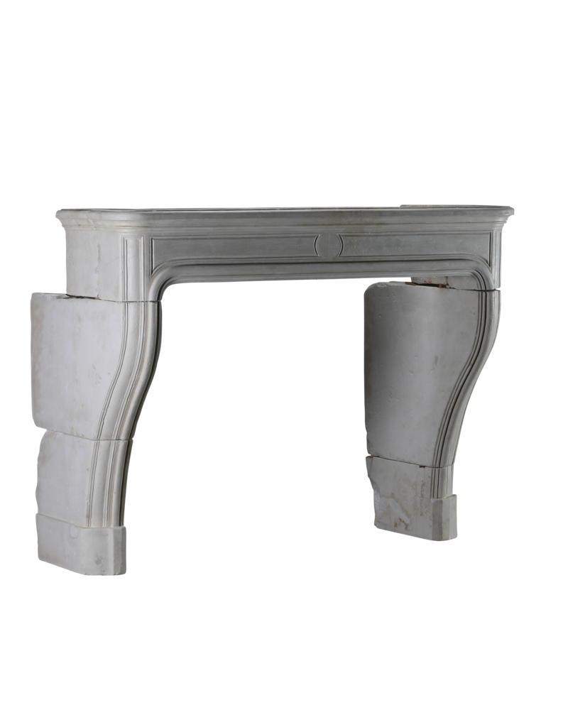Maison Leon Van den Bogaert 17th Century White Elegant Antique Mantelpiece In French Stone