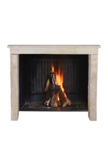Petite Cheminée Ancienne En Pierre Pour Un Intérieur Cosy Et Intemporel