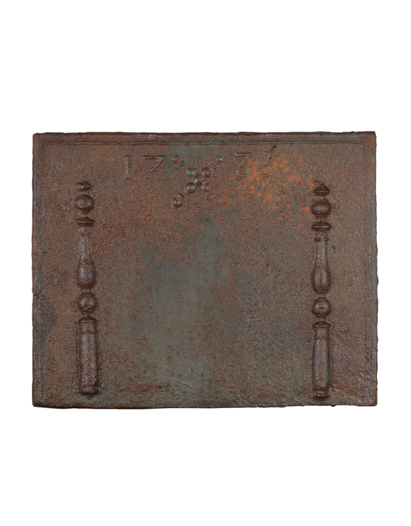 Plaque De Cheminée Lourde Pour Des Heures De Chaleur Et De Confort Au Coin Du Feu