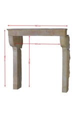 Maison Leon Van den Bogaert Kaminsims aus Hartstein im Stil Ludwigs XIII., Maße: 156,5 cm Breite, 168,5 cm Höhe