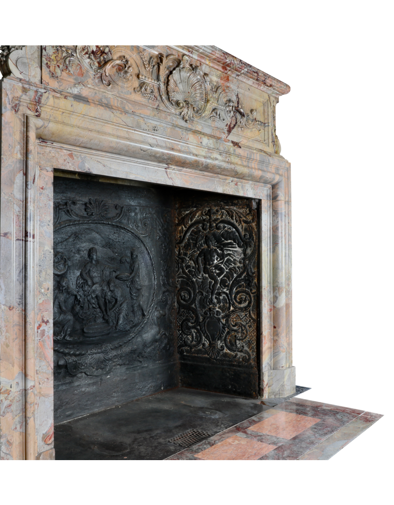 Maison Leon Van den Bogaert Beeindruckende Kaminumrandung