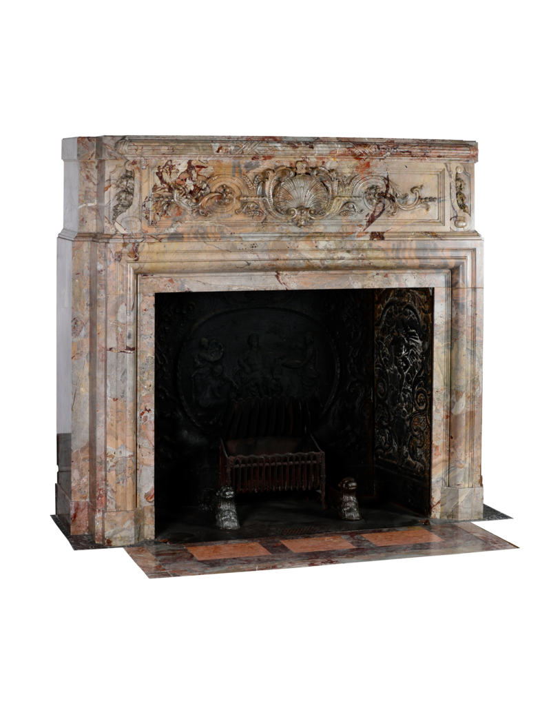 Maison Leon Van den Bogaert Grande cheminée du XVIIIe siècle en marbre royal Sarrancolin