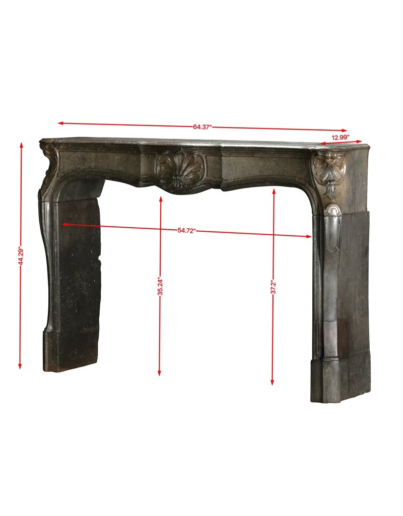 Maison Leon Van den Bogaert Prachtige 18e-eeuwse Regentschap-Schouwmantel Met Sierlijk Sculptuur