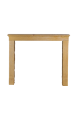 Maison Leon Van den Bogaert Eleganter antiker Steinkamin für zeitlosen Wohnstil und quadratischen Einbaukamin