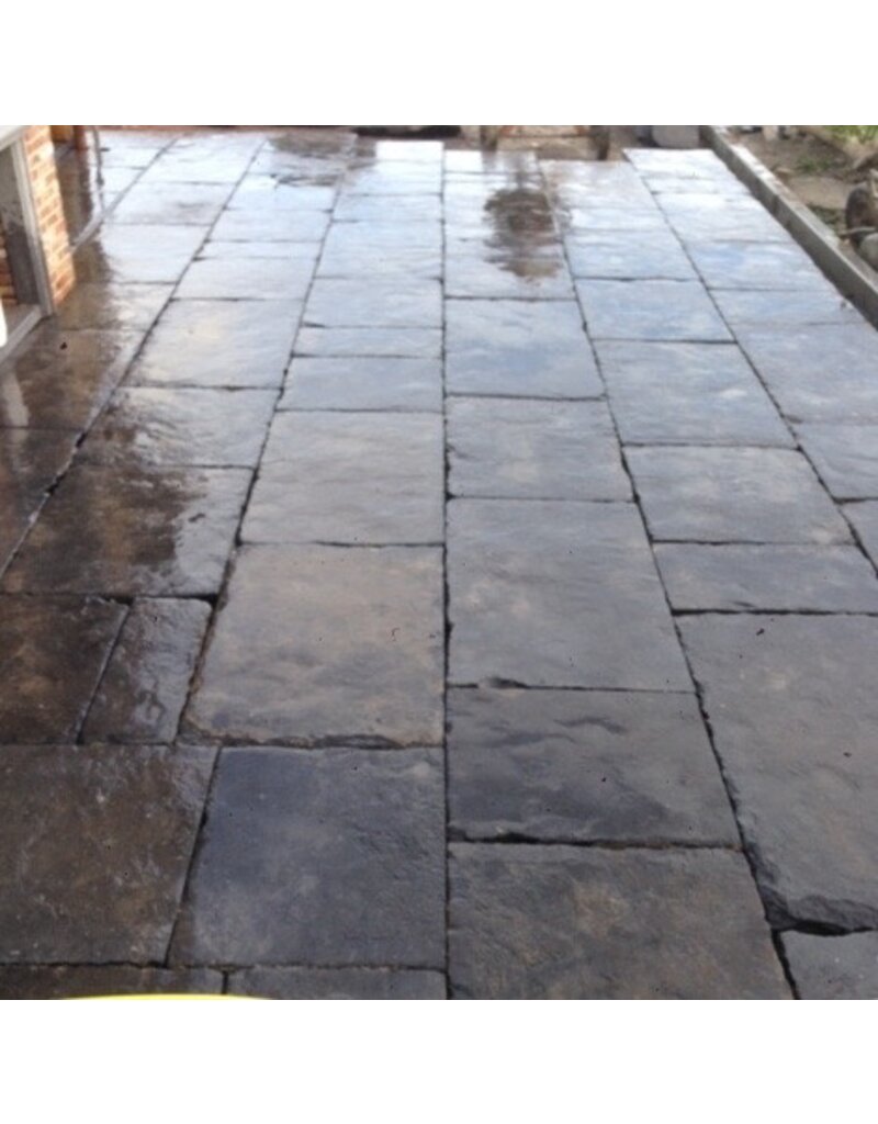 Raw Large Black Floor Tiles, Lot of 55 Square Meters - 550 Sq Feet