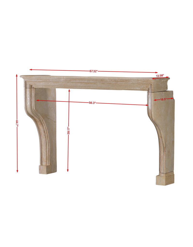 Maison Leon Van den Bogaert Auténtica chimenea francesa del siglo XVII en piedra caliza beige – Elegancia rústica como en Les Fermes de Marie en Megève