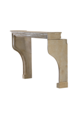 Maison Leon Van den Bogaert Auténtica chimenea francesa del siglo XVII en piedra caliza beige – Elegancia rústica como en Les Fermes de Marie en Megève