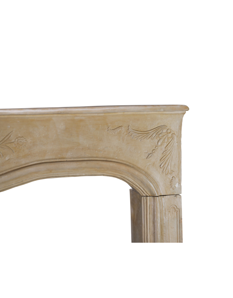 Maison Leon Van den Bogaert Entourage De Cheminée - XVIIIe Siècle - Sculptures Florales Romantiques – Élégante Pièce Maîtresse Provinciale-Rocaille