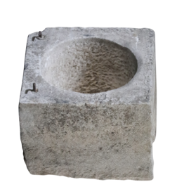 Reclaimed French Wellhead Stone