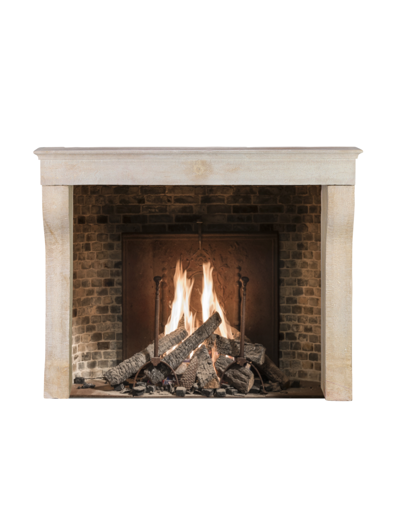 Maison Leon Van den Bogaert Elegante Repisa De Chimenea Antigua Del Siglo XIX En Piedra Caliza Pálida Con Jambas Curvas