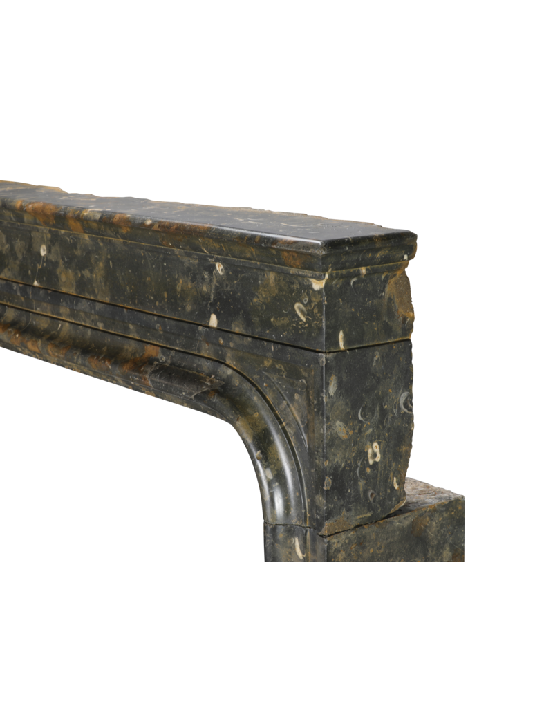 Maison Leon Van den Bogaert Strandschouw met Schelpenfossielen – Louis XIII haard In Nolay Hard Steen (Bourgogne) – 175 cm Breed