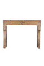 Maison Leon Van den Bogaert Cheminée en pierre calcaire de Corton, signée H. Duplain en 1857 – Époque Second Empire, pour la famille viticole Besancenot (fondée en 1850), à Beaune