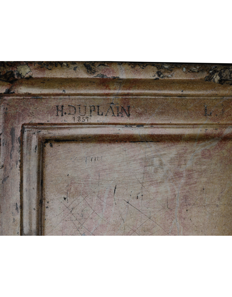 Maison Leon Van den Bogaert Cheminée en pierre calcaire de Corton, signée H. Duplain en 1857 – Époque Second Empire, pour la famille viticole Besancenot (fondée en 1850), à Beaune